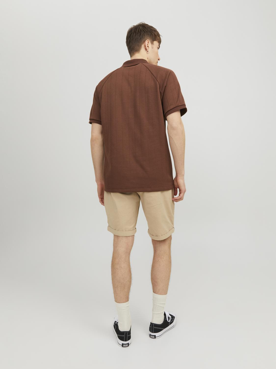 model_shot-back