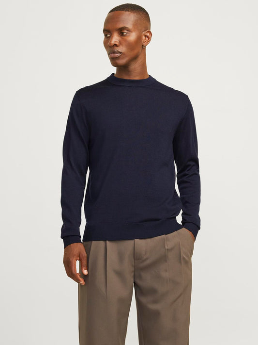model_shot-front