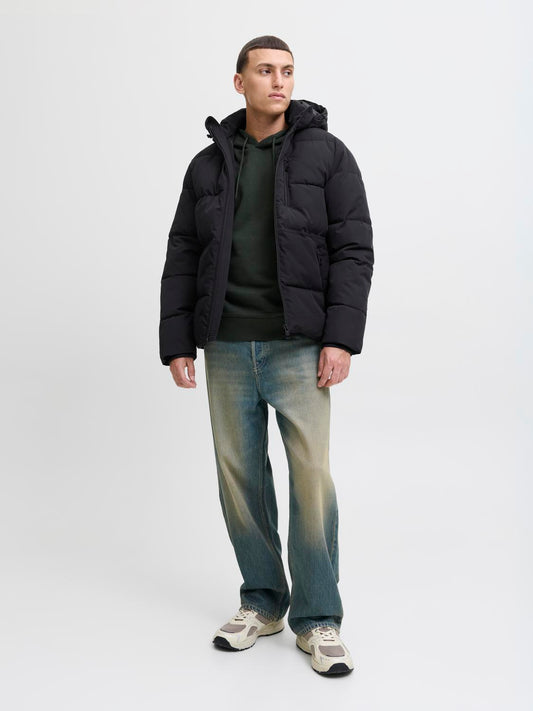model_shot-front_full