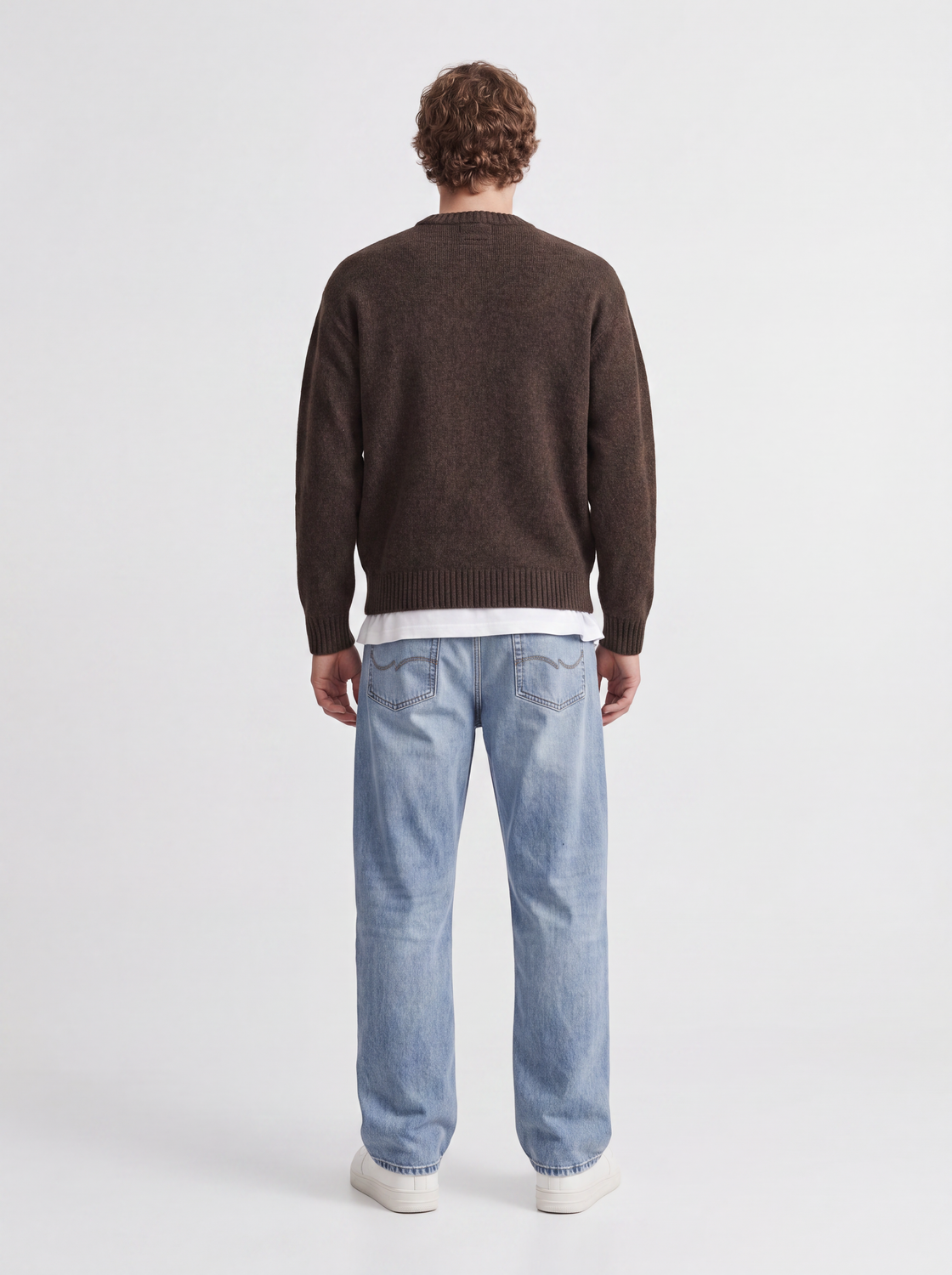 model_shot-back