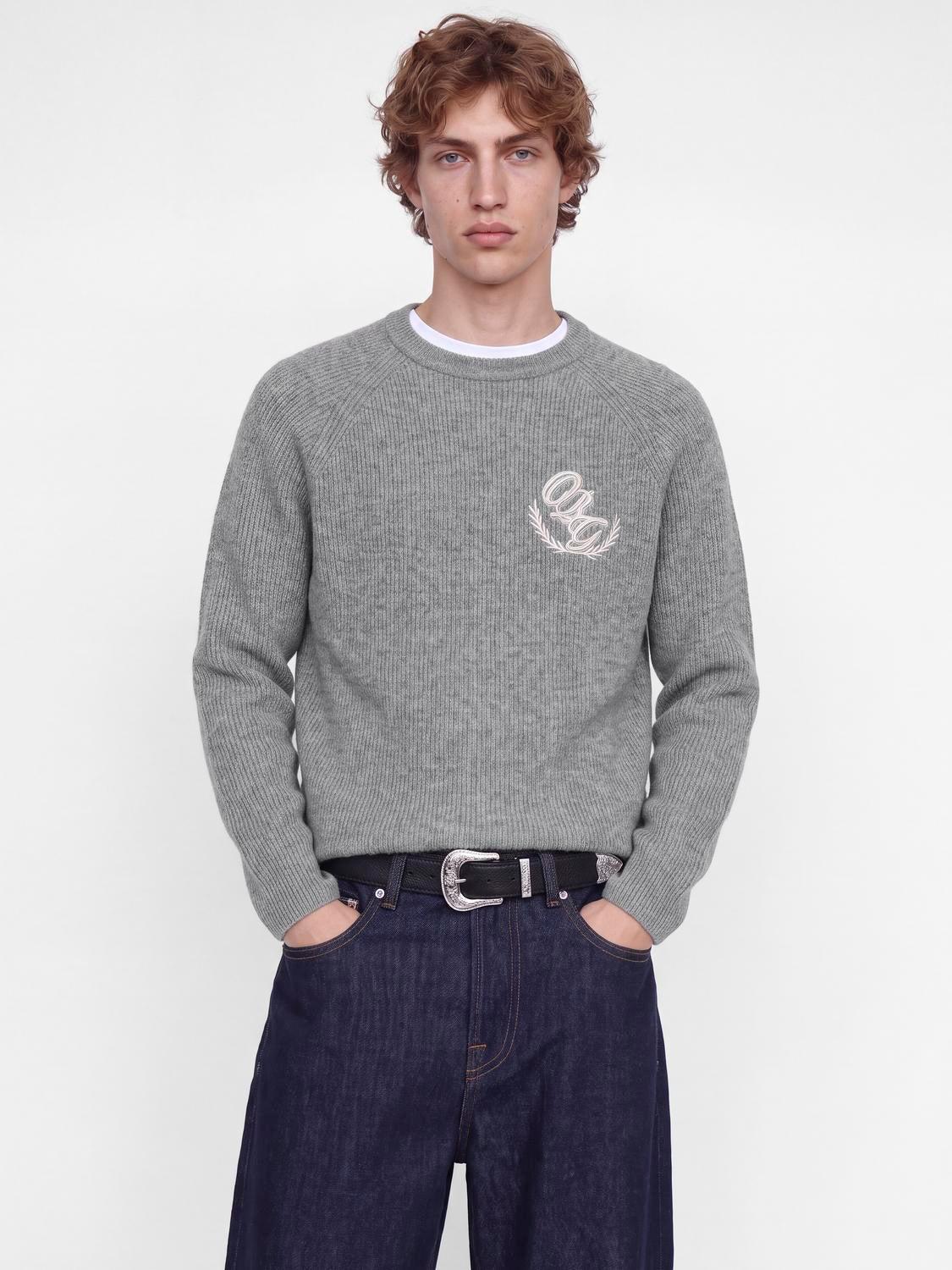 model_shot-front