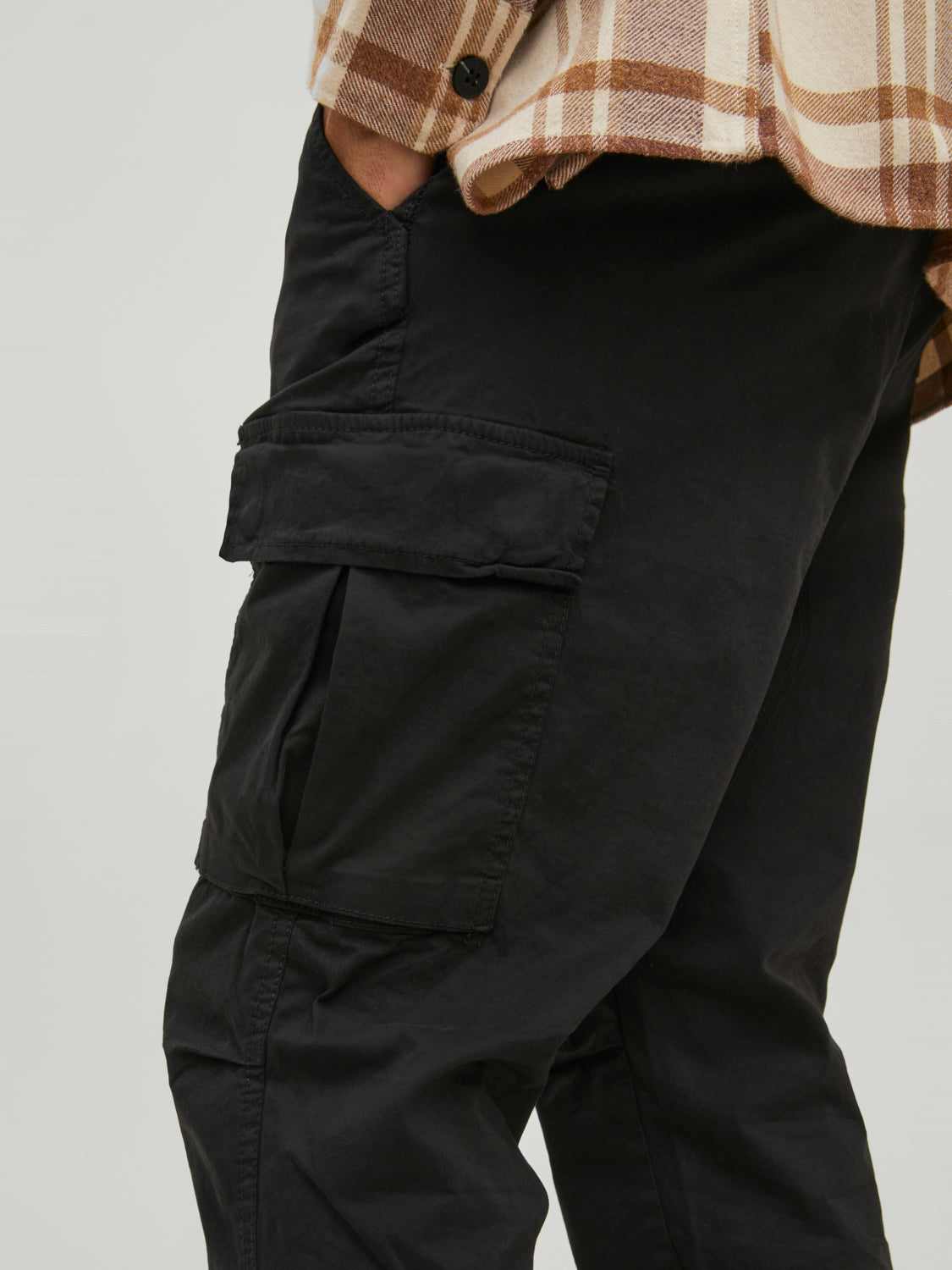 JPSTACE JJTUCKER AMA NOOS - Black